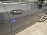  Volkswagen  Golf  Volkswagen Variant VIII 1.0 eTSI 81kW DSG Life Business 5d #21