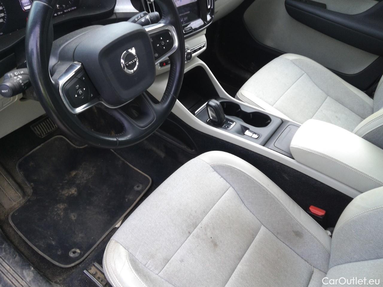  Volvo  XC 40 XC40 Momentum 2WD 2.0 D3 150CV AT8 E6dT #4