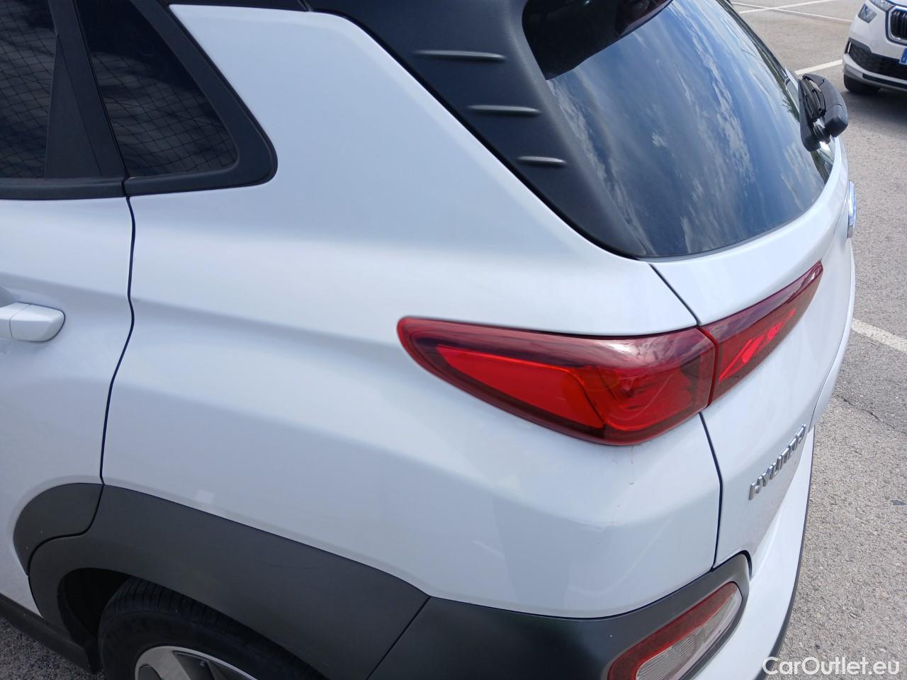  Hyundai  Konna HYUNDAI Kona / 2017 / 5P / todoterreno KONA EV 5P 150kW TECNO #17