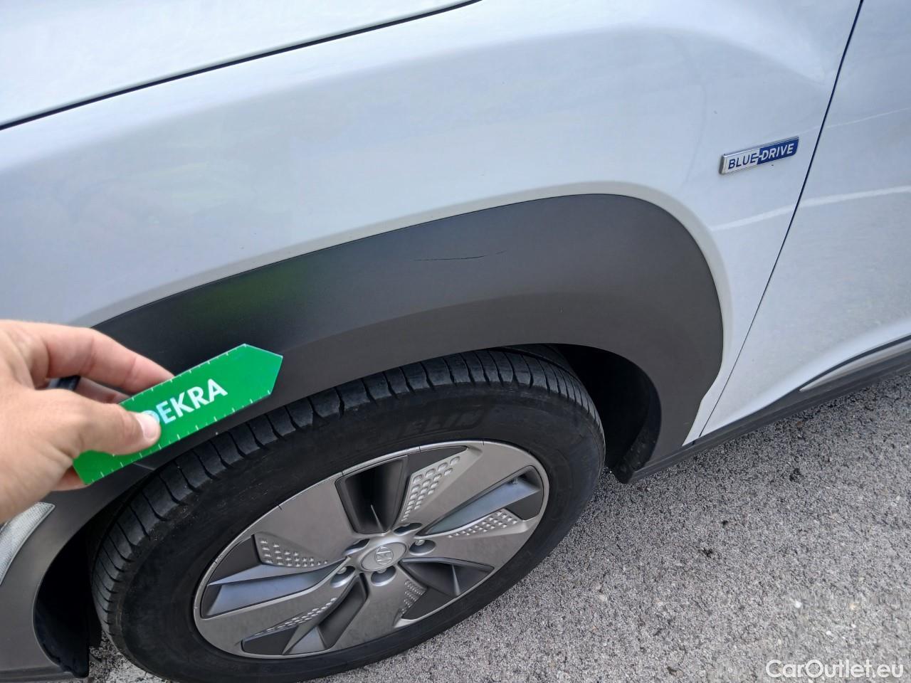  Hyundai  Konna HYUNDAI Kona / 2017 / 5P / todoterreno KONA EV 5P 150kW TECNO #9