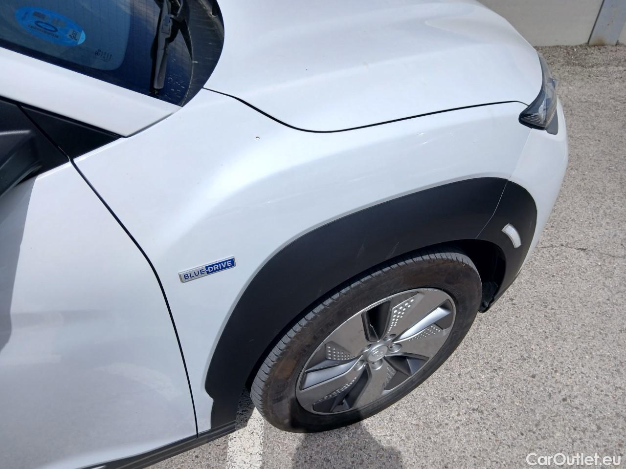  Hyundai  Konna HYUNDAI Kona / 2017 / 5P / todoterreno KONA EV 5P 150kW TECNO #29
