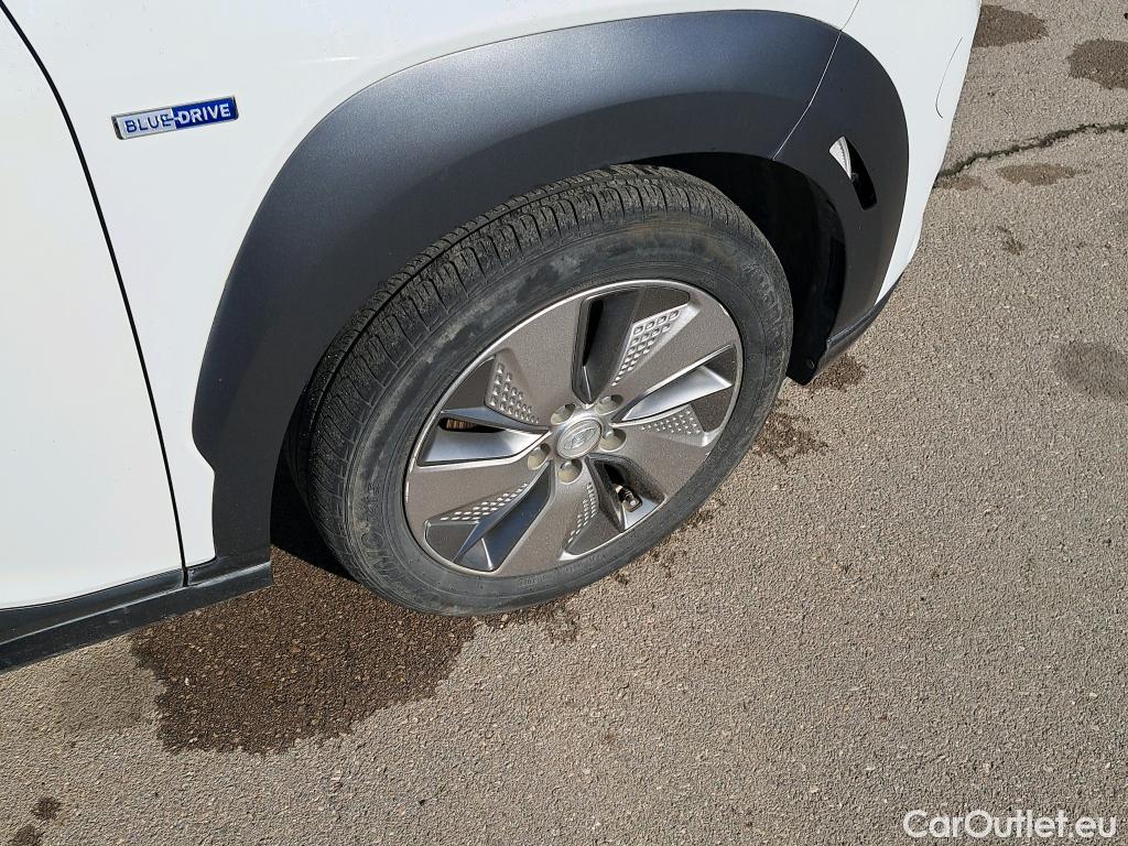  Hyundai  Konna HYUNDAI Kona / 2017 / 5P / todoterreno 150kW EV Tecno 484km #4