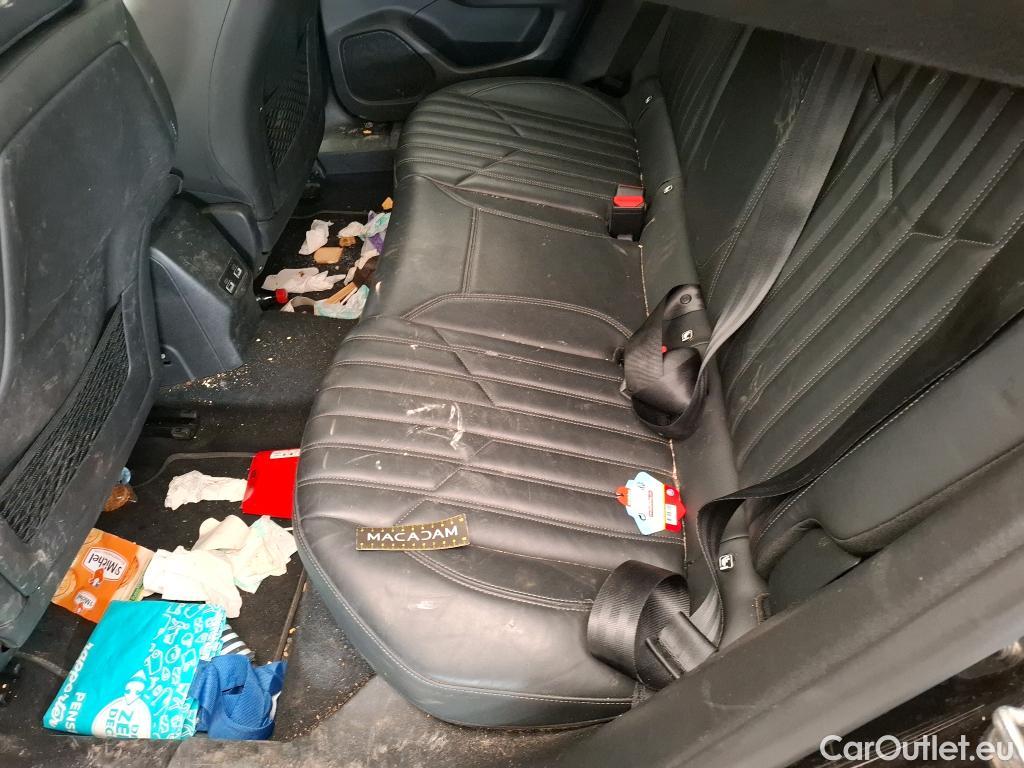  Peugeot  2008 PEUGEOT  / 2019 / 5P / Crossover PureTech 130 S&S EAT8 GT PACK #38