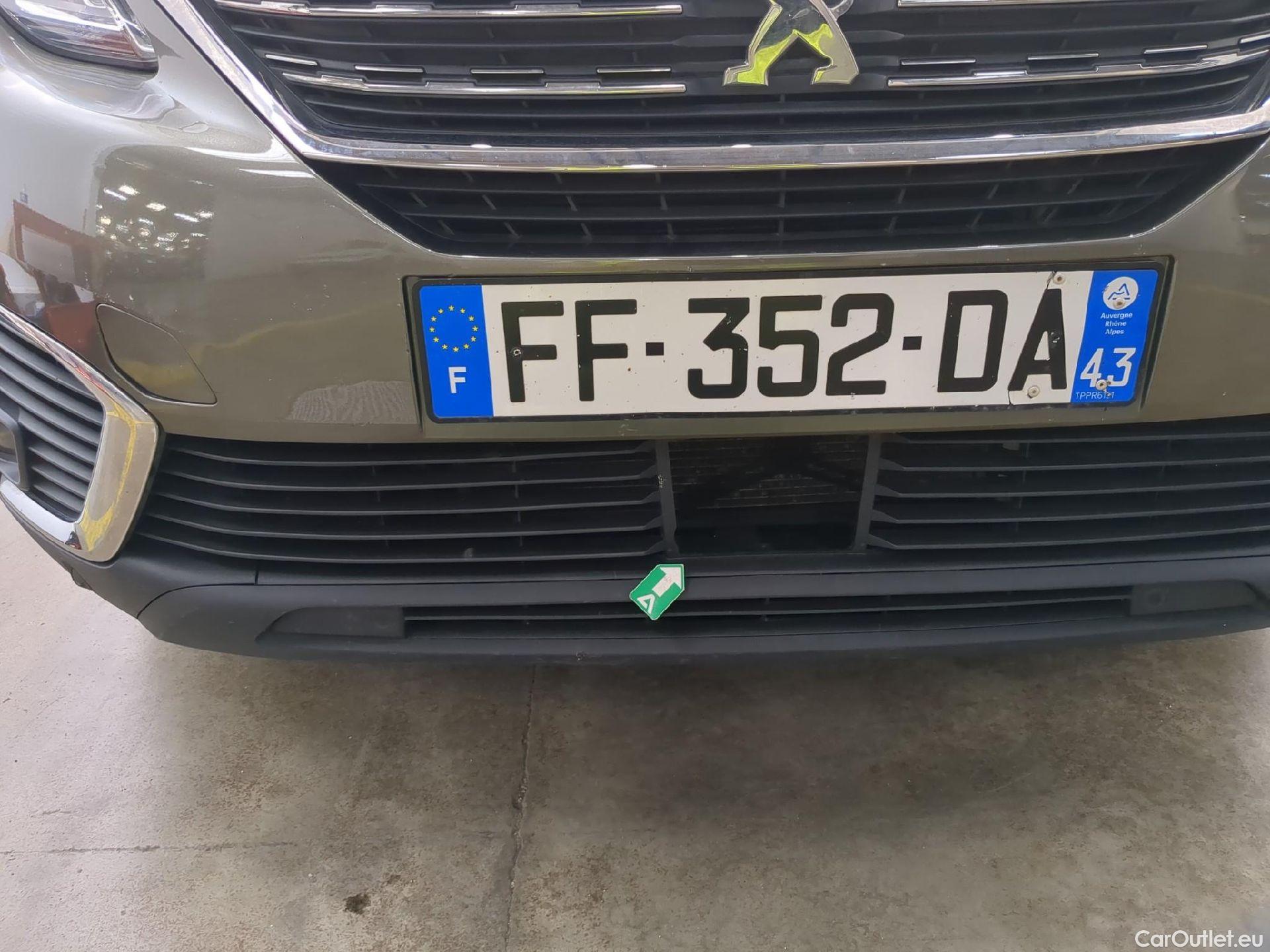  Peugeot  5008  Active Business 1.5 HDi 130CV BVA8 E6dT #54