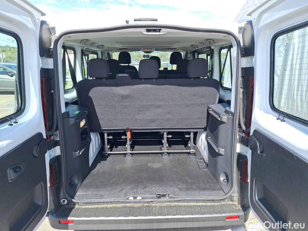  Renault  Trafic RENAULT  4p Combi Life L1 dCi 115 #1