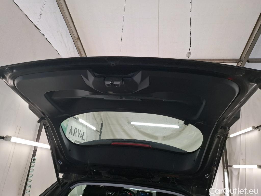  Peugeot  2008  Active Pack 1.2 PureTech 130CV BVA8 E6d #7