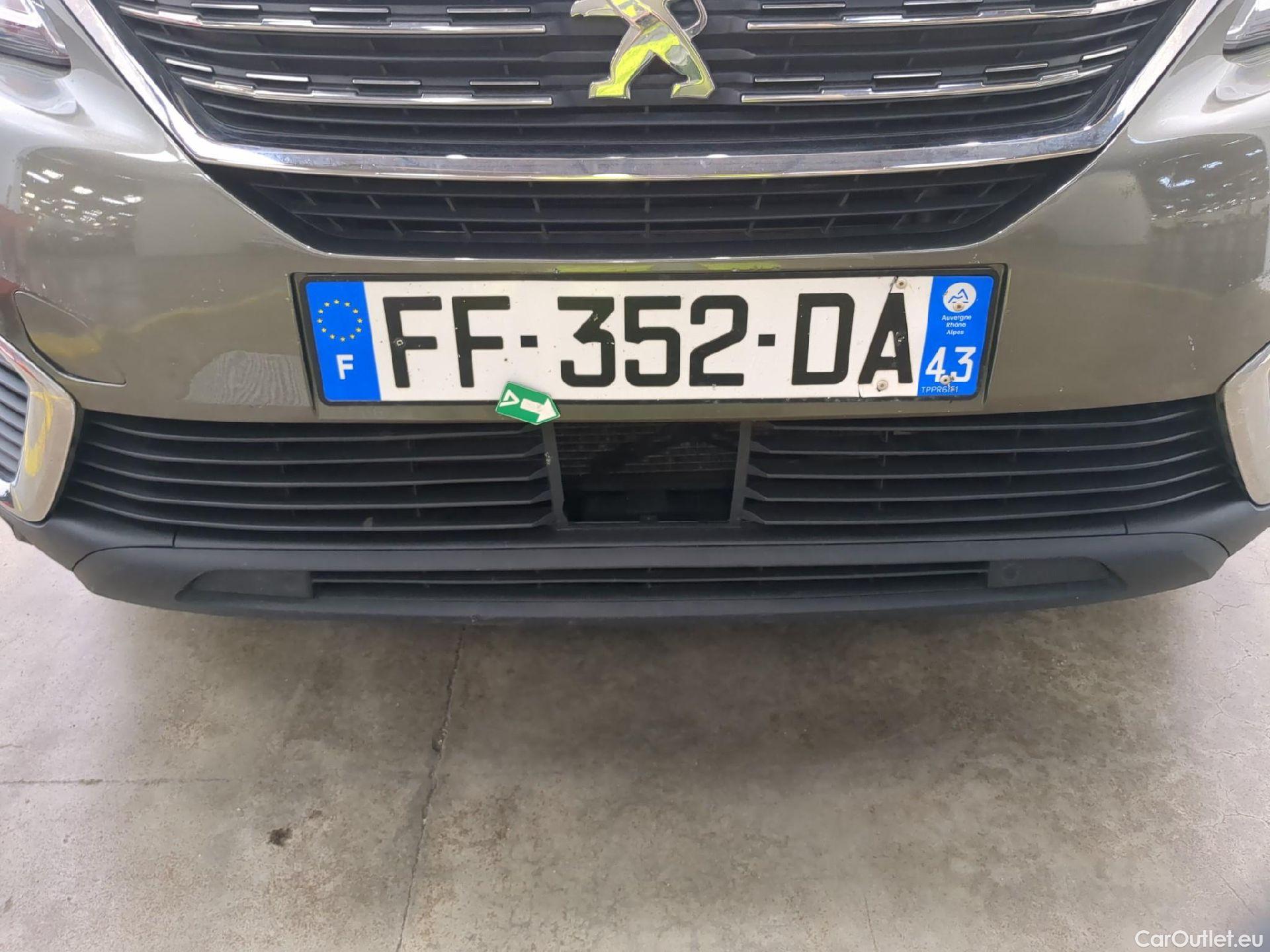  Peugeot  5008  Active Business 1.5 HDi 130CV BVA8 E6dT #50