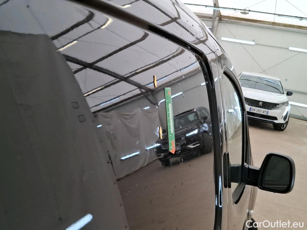  Citroen  Berlingo  Fourgon Business L1 (Court) 1.6 BlueHDi 100CV BVA6 E6 #24