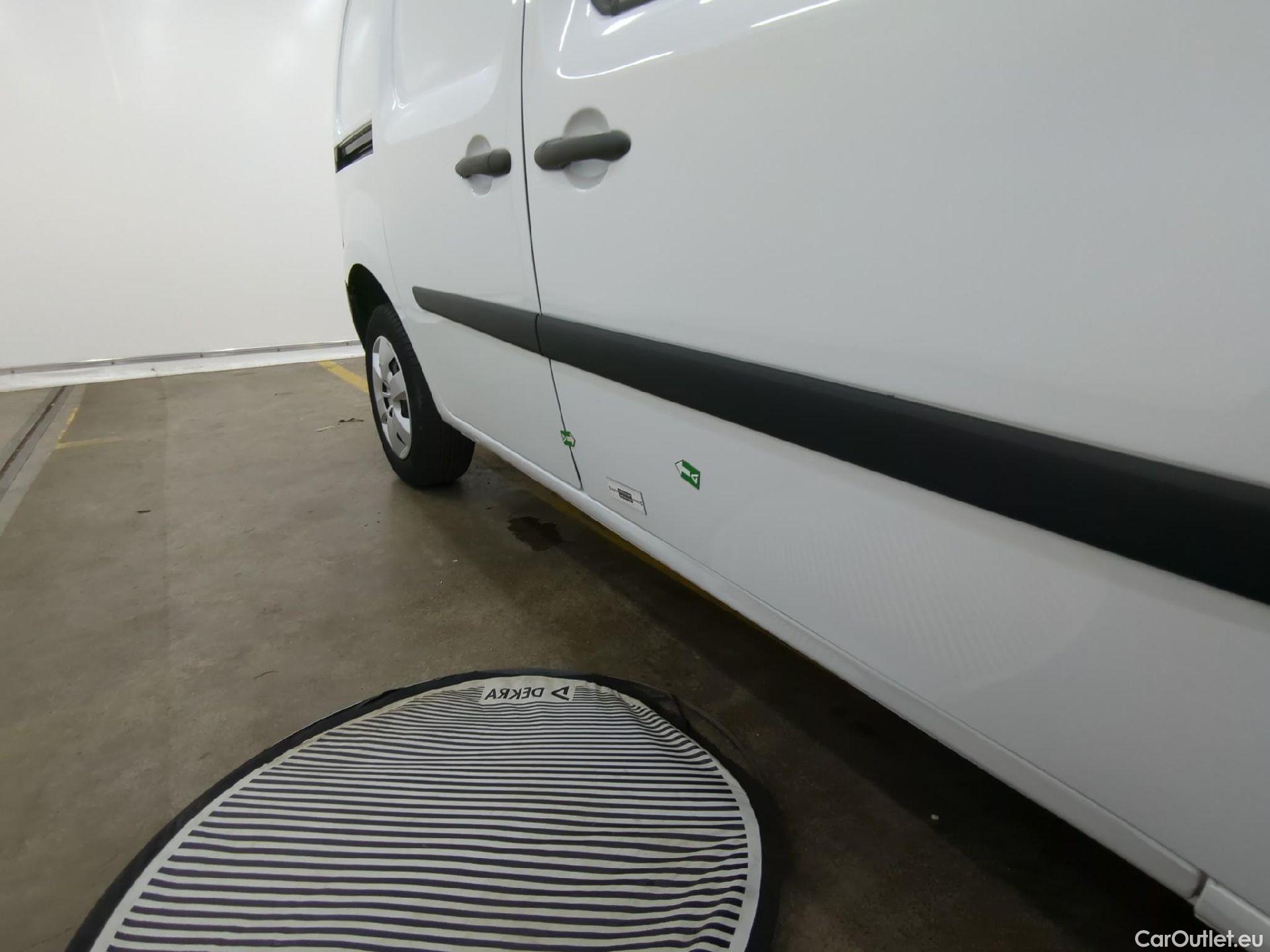  Renault  Kangoo  II Express Extra (Série Spéciale) 1.5 dCi 80CV BVM6 E6dT #22