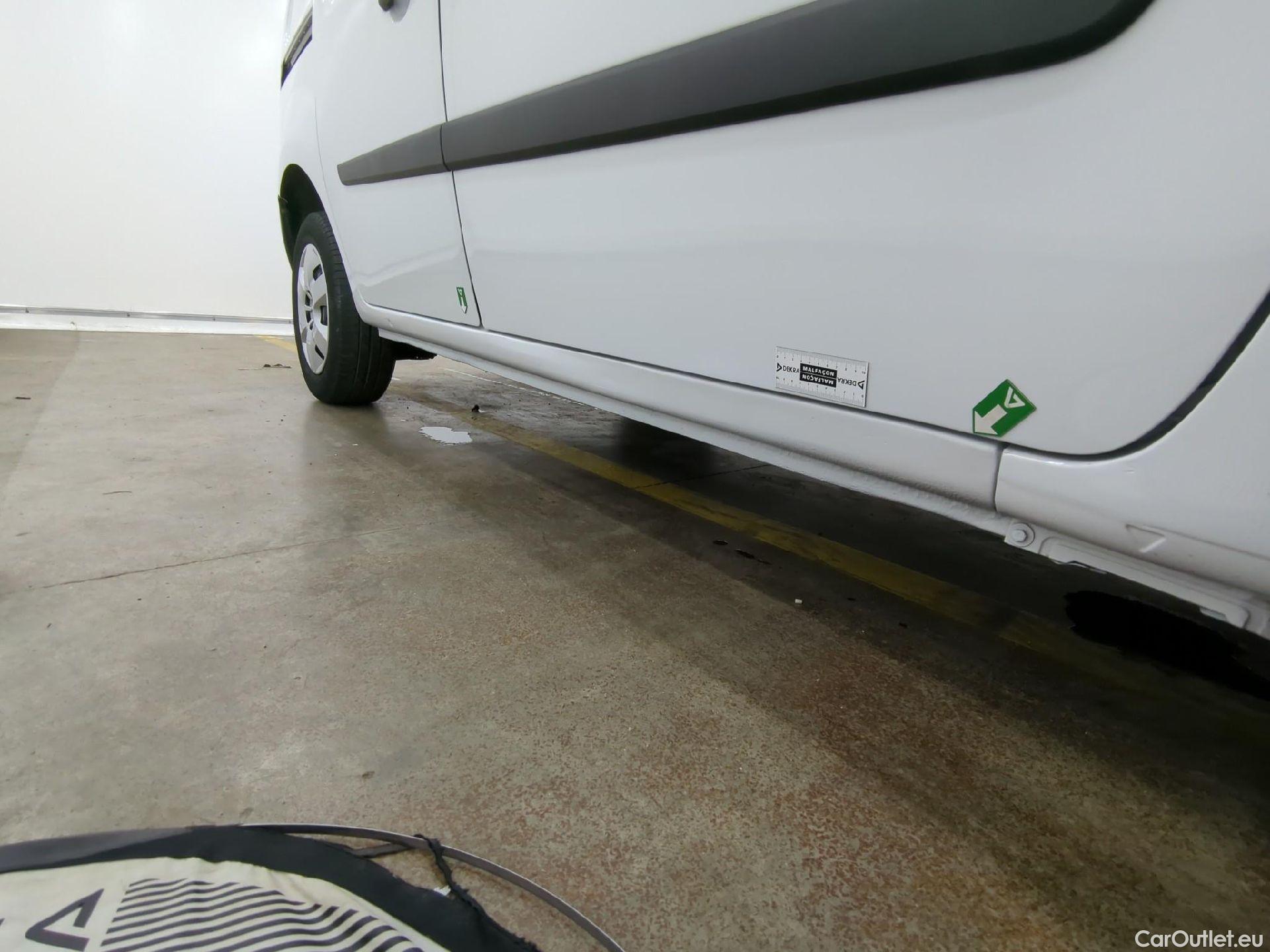  Renault  Kangoo  II Express Extra (Série Spéciale) 1.5 dCi 80CV BVM6 E6dT #24