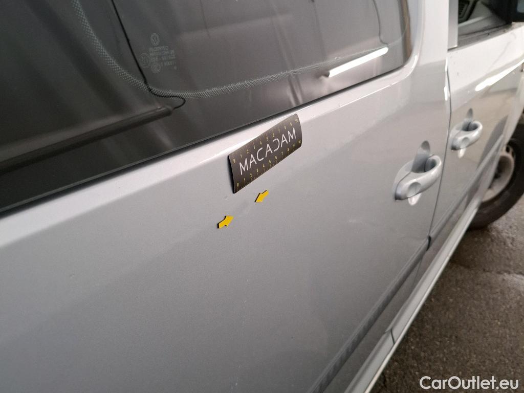  Volkswagen  Caddy VOLKSWAGEN  Van / 2015 / 4P / Fourgonnette 2.0 TDI 102 DSG6 Business Line Plus #43