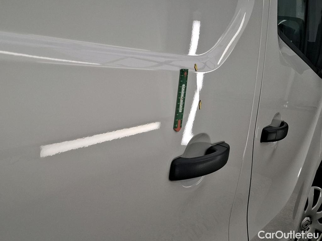  Renault  Trafic RENAULT  / 2019 / 4P / Fourgon tole FG GCF L1H1 1200 Energy dCi 170 EDC #8