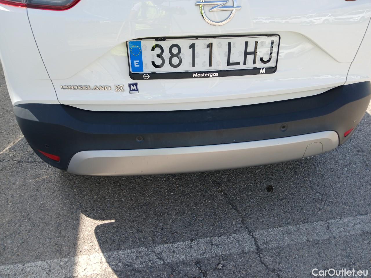  Opel  Crossland OPEL  X / 2017 / 5P / todoterreno 1.2 81kW Design Line 120 An #30