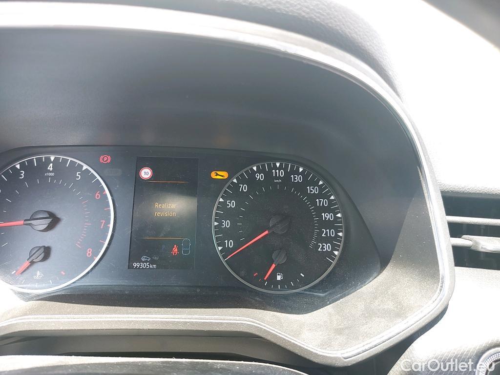  Renault  Clio RENAULT  / 2019 / 5P / berlina con portón Intens TCe 74 kW (100CV) GLP #34