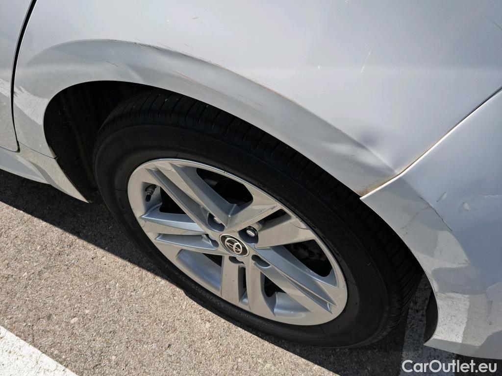  Toyota  Corolla TOYOTA  1.8 125H ACTIVE TECH E-CVT #33