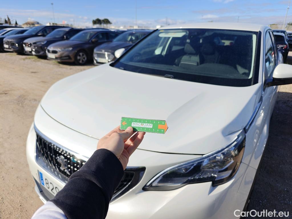  Peugeot  3008  Allure 1.5 HDi 130CV MT6 E6dT #1