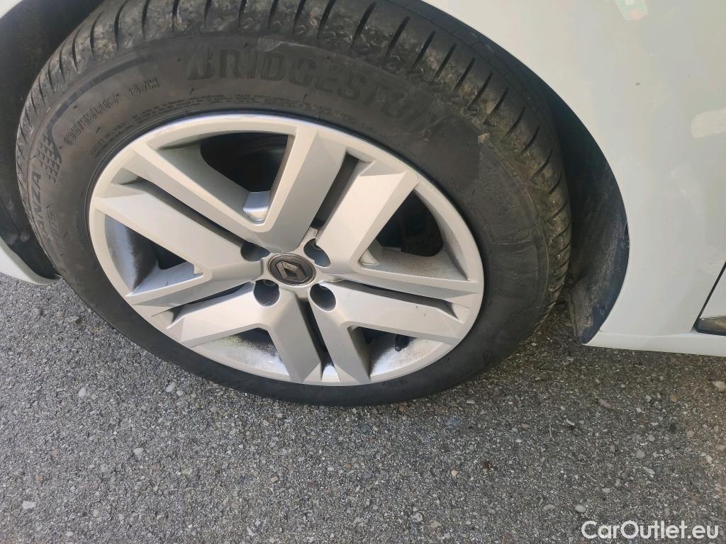  Renault  Clio RENAULT  / 2019 / 5P / berlina con portón Intens TCe 74 kW (100CV) GLP #41