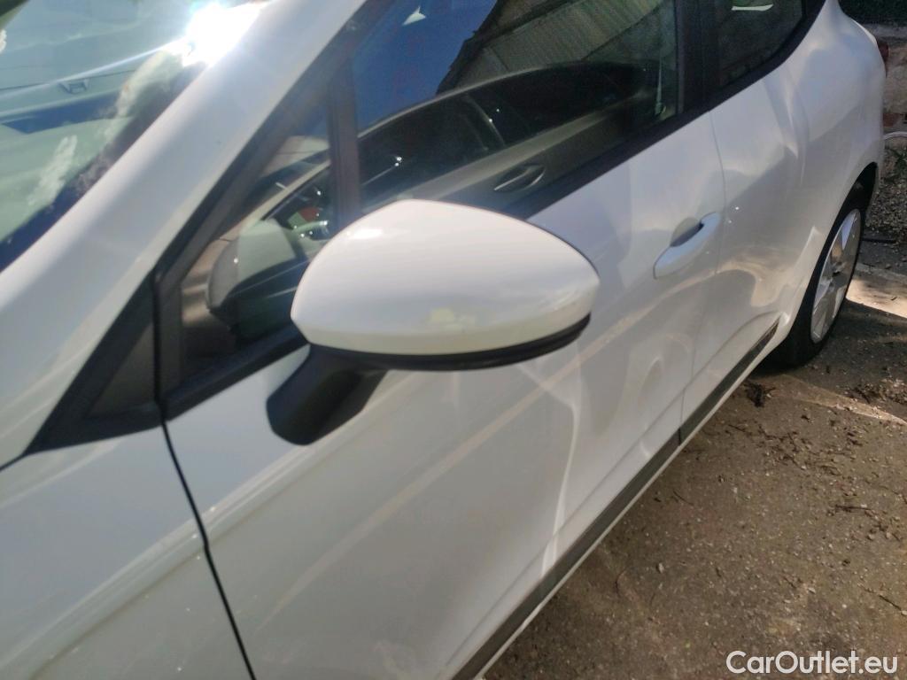  Renault  Clio RENAULT  / 2019 / 5P / berlina con portón Intens TCe 74 kW (100CV) GLP #32