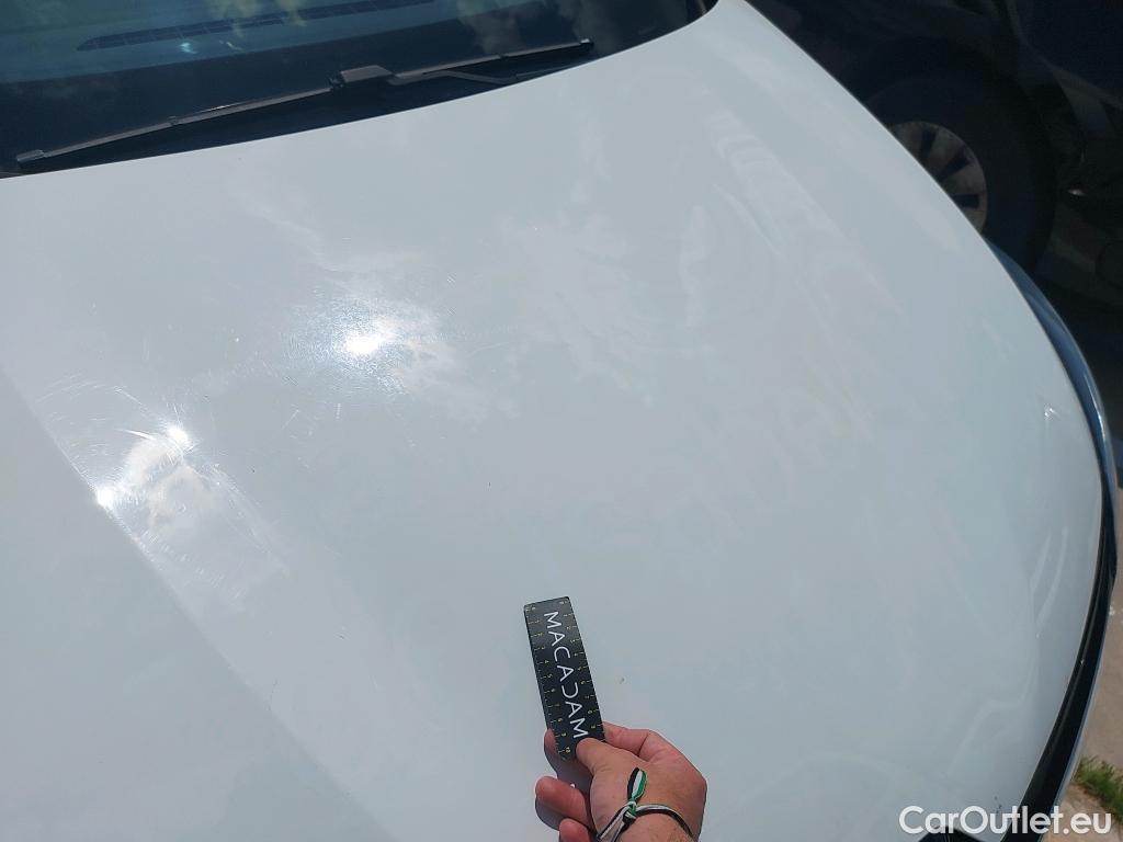  Renault  Clio RENAULT  / 2019 / 5P / berlina con portón Intens TCe 74 kW (100CV) GLP #2