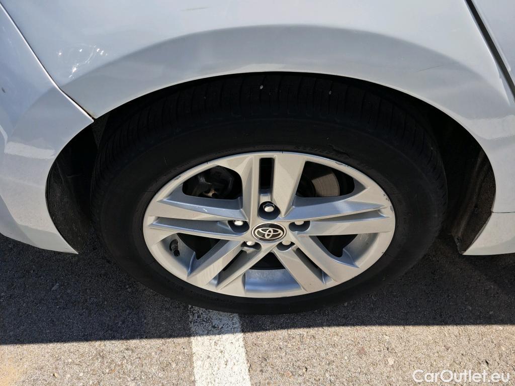  Toyota  Corolla TOYOTA  1.8 125H ACTIVE TECH E-CVT #35