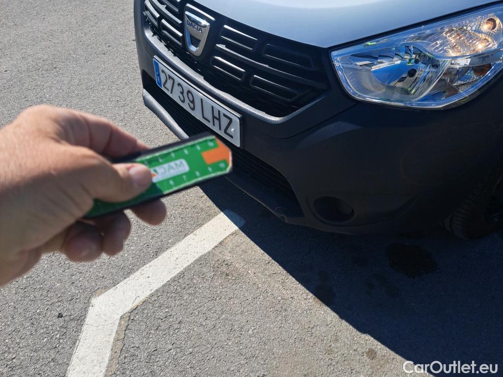  Dacia  Dokker DACIA  / 2013 / 4P / furgón derivado de turismo Van Essential Blue dCi 70kW (95CV) #54