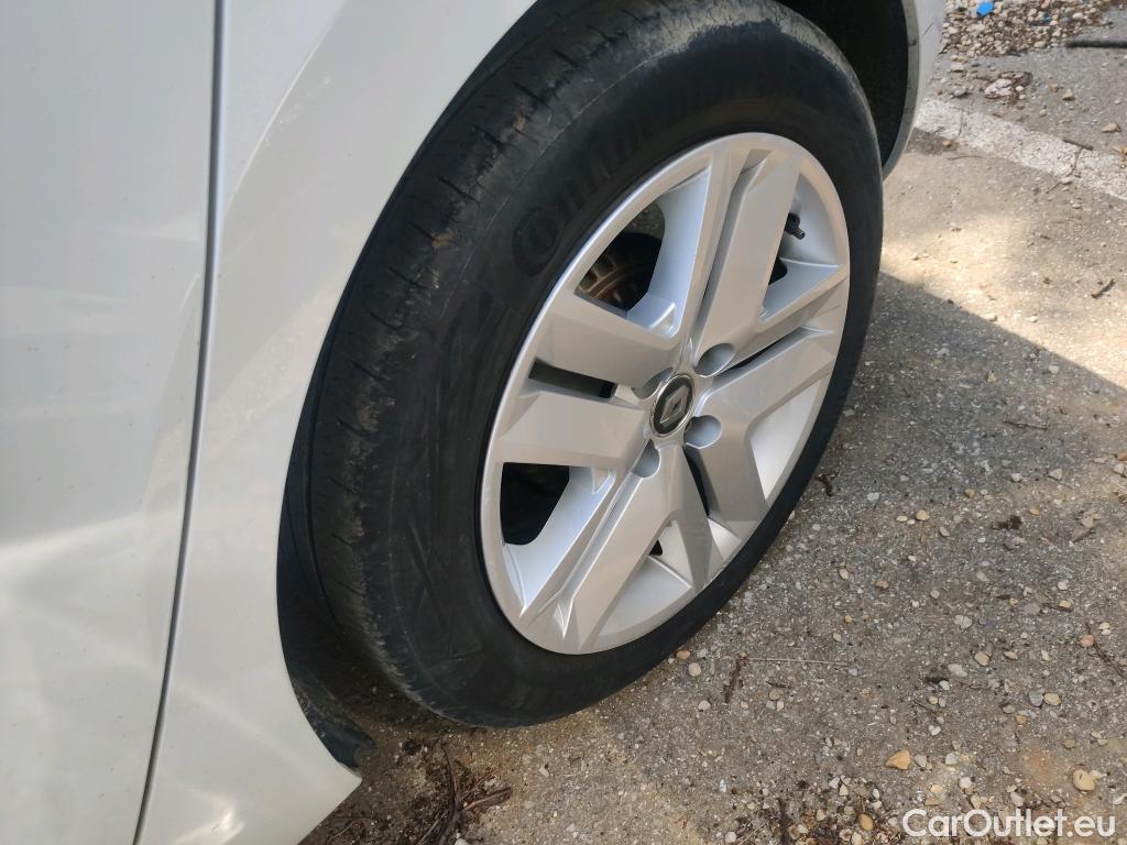  Renault  Clio RENAULT  / 2019 / 5P / berlina con portón Intens TCe 74 kW (100CV) GLP #26