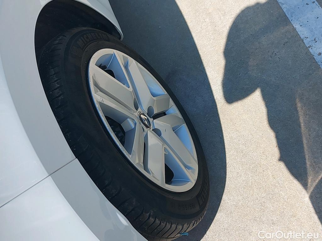  Renault  Clio RENAULT  / 2019 / 5P / berlina con portón Intens TCe 74 kW (100CV) GLP #33