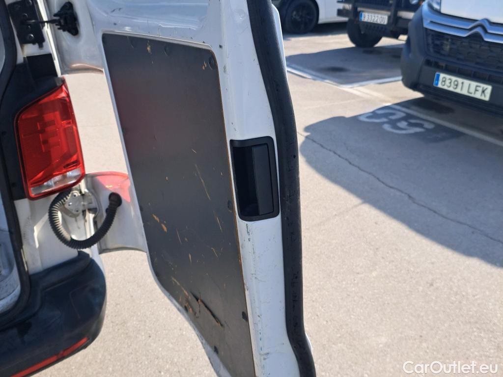  Land Rover  Discovery VOLKSWAGEN Transporter / 2019 / 4P / furgón Furgón Corto TN 2.0 TDI 81kW (110CV) BMT (CX) #62