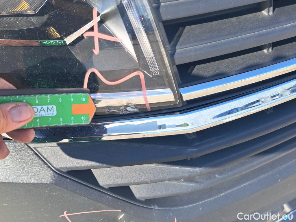  Land Rover  Discovery VOLKSWAGEN Transporter / 2019 / 4P / furgón Furgón Corto TN 2.0 TDI 81kW (110CV) BMT (CX) #6