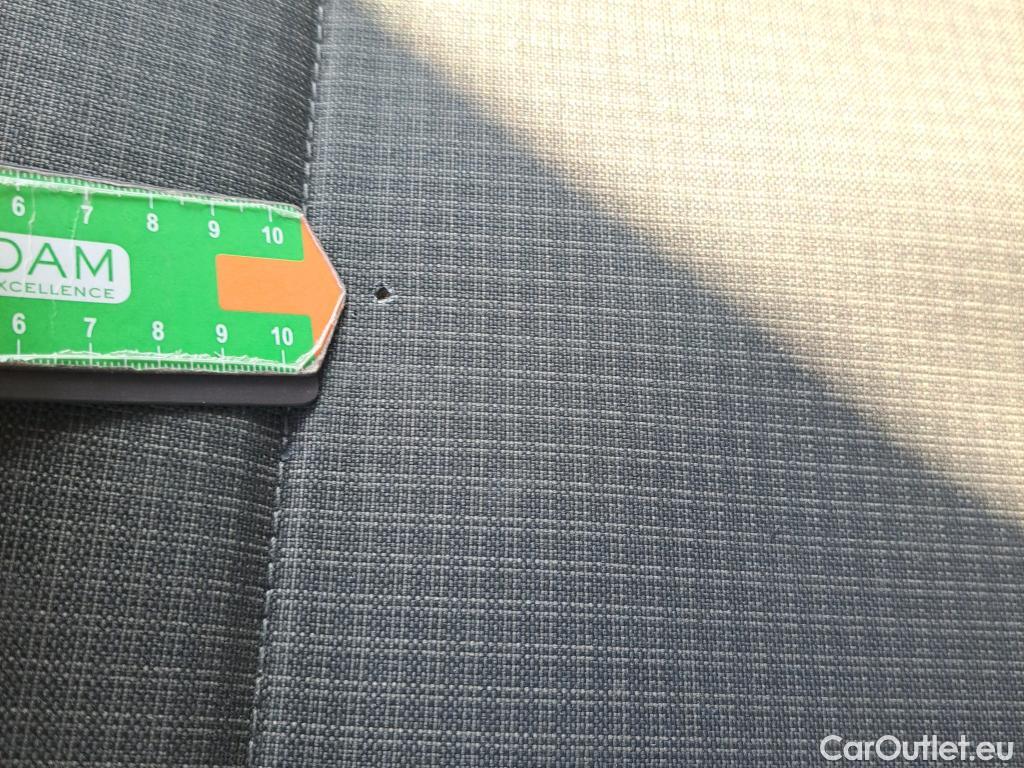  Land Rover  Discovery VOLKSWAGEN Transporter / 2019 / 4P / furgón Furgón Corto TN 2.0 TDI 81kW (110CV) BMT (CX) #60