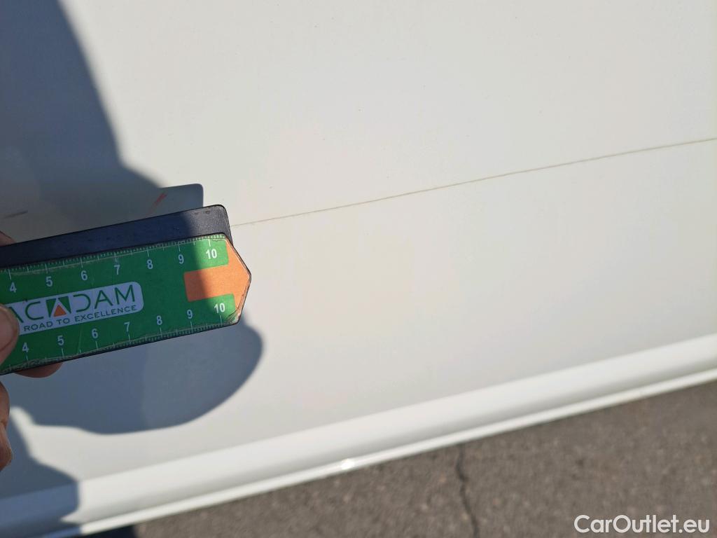  Land Rover  Discovery VOLKSWAGEN Transporter / 2019 / 4P / furgón Furgón Corto TN 2.0 TDI 81kW (110CV) BMT (CX) #33