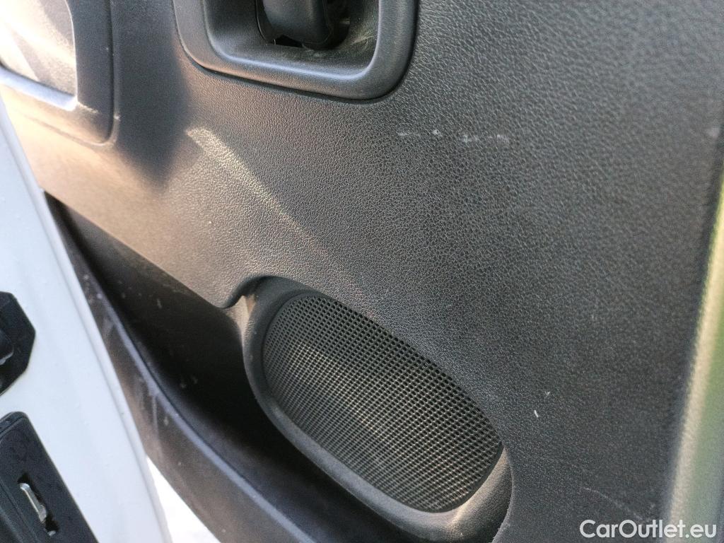  Opel  Combo OPEL  Life / 2018 / 5P / monovolumen compacto 1.5 TD 75kW (100CV) S/S Selective L #34