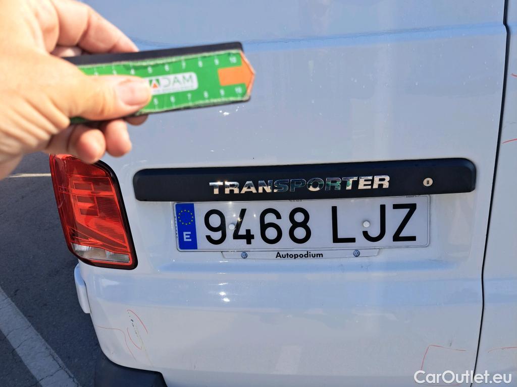  Land Rover  Discovery VOLKSWAGEN Transporter / 2019 / 4P / furgón Furgón Corto TN 2.0 TDI 81kW (110CV) BMT (CX) #21