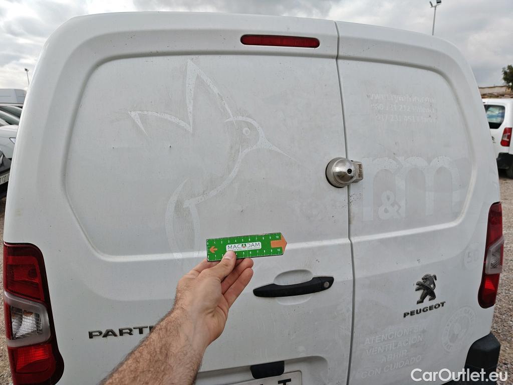  Peugeot  Partner PEUGEOT  / 2018 / 3P / furgón derivado de turismo Pro Standard 600kg BlueHDi 73kW (AC) #4