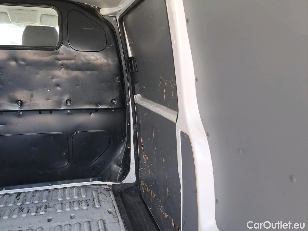  Land Rover  Discovery VOLKSWAGEN Transporter / 2019 / 4P / furgón Furgón Corto TN 2.0 TDI 81kW (110CV) BMT (CX) #66