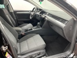  Volkswagen  Passat Variant 2.0 TDI SCR DSG Business Automatic Diesel  #6