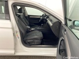  Volkswagen  Passat Variant 2.0 TDI SCR DSG Elegance Automatic Diesel  #6