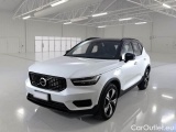  Volvo  XC 40 VOLVO XC40 / 2017 / 5P / SUV T4 PLUG-IN HYBRID AUTO RECHARGE R-DESIGN 