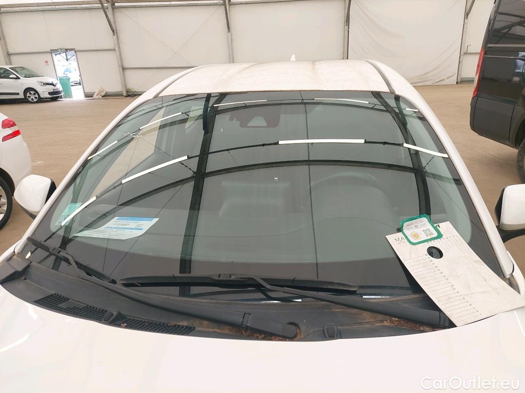  Land Rover  Discovery TOYOTA Yaris Hybride / 2019 / 5P / Berline Hybride 116h Dynamic Business Stage Acad #30
