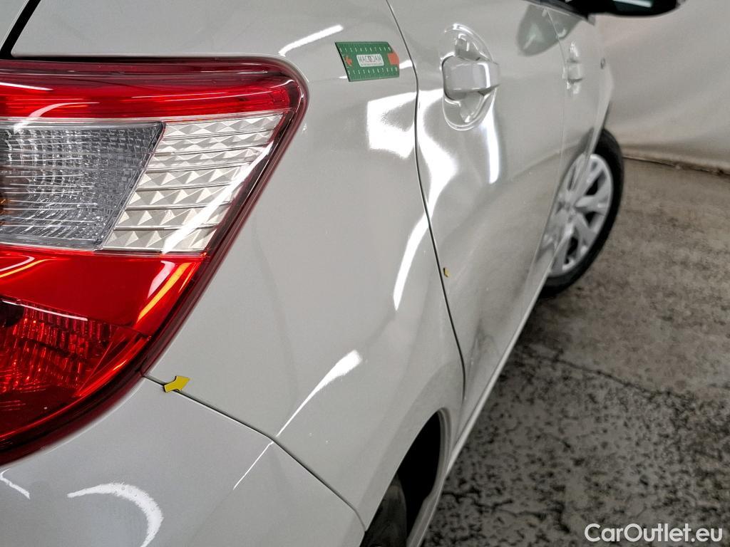  Toyota  Yaris TOYOTA  Hybride 5p Berline 1.5 VVT-I HYBRID France Business #2