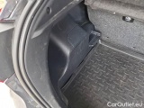  Toyota  Yaris TOYOTA  / 2017 / 5P / BERLINA 1.5 HYBRID BUSINESS #102