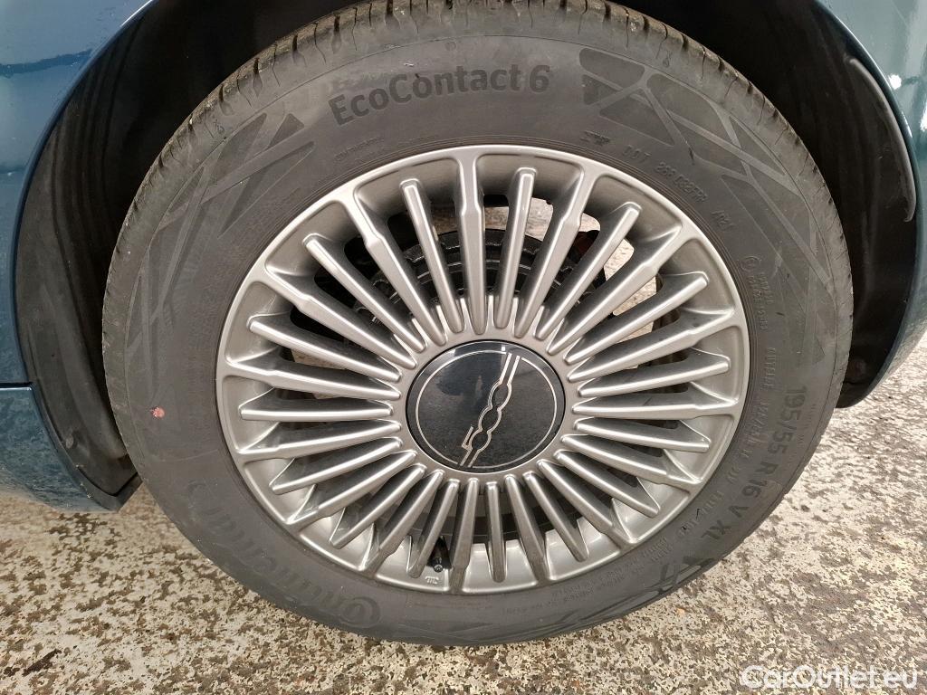  Fiat  500 FIAT   2020  3P  Berline 42kWh Icône #3