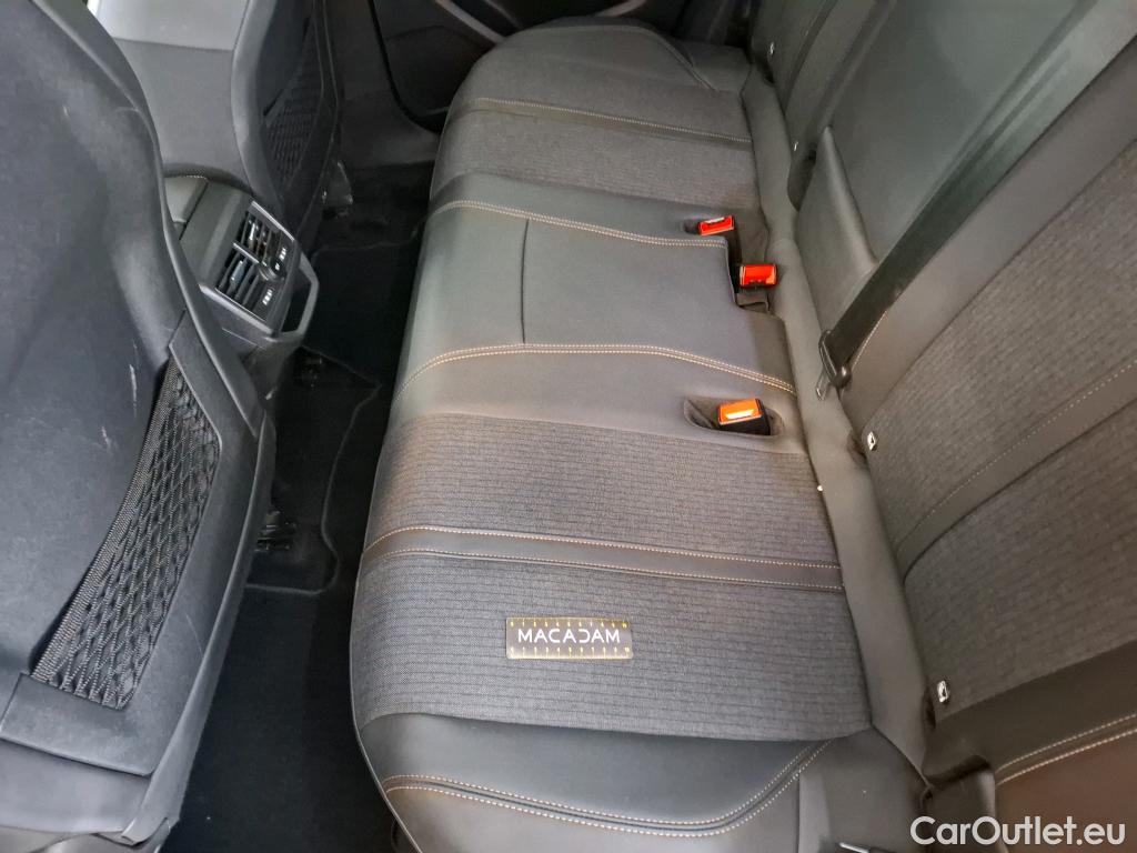  Peugeot  3008  Hybrid 225 GT Line 1.6 Plug-In 225CV BVA8 E6d #44