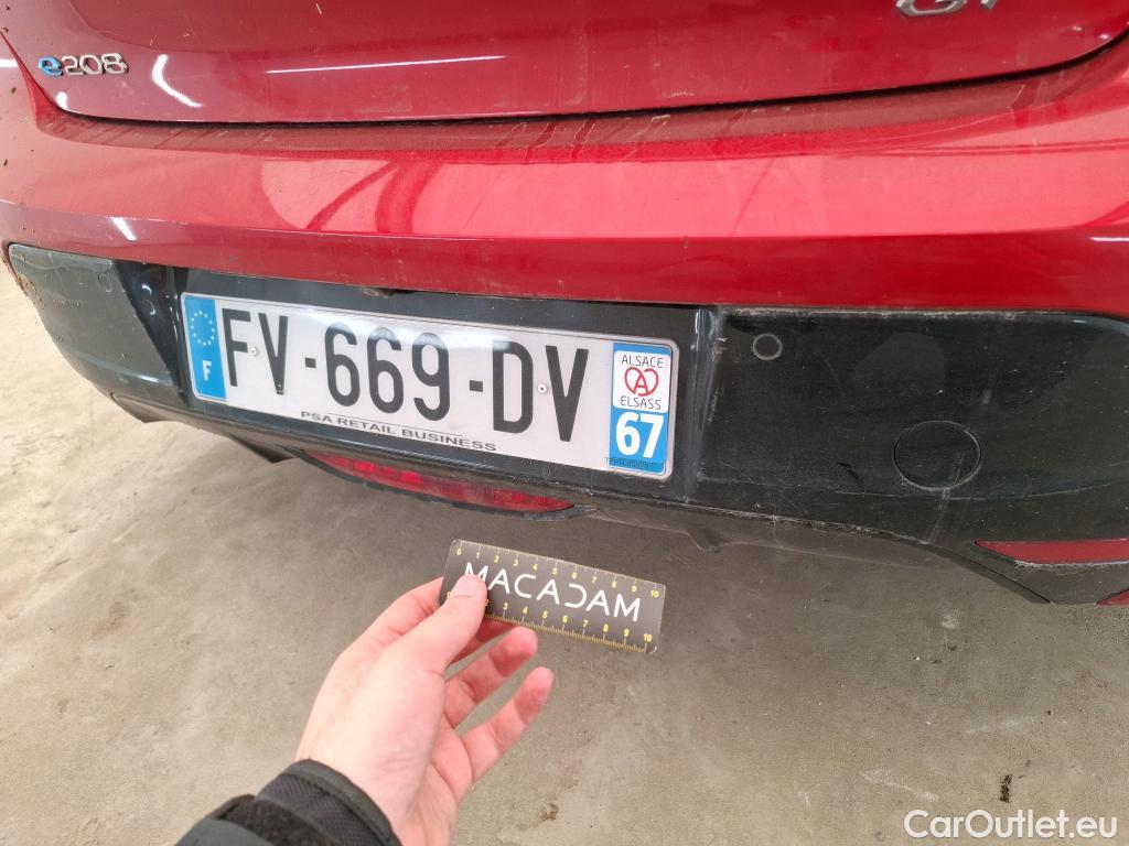  Peugeot  208  (e-) GT 50kWh BVA #30
