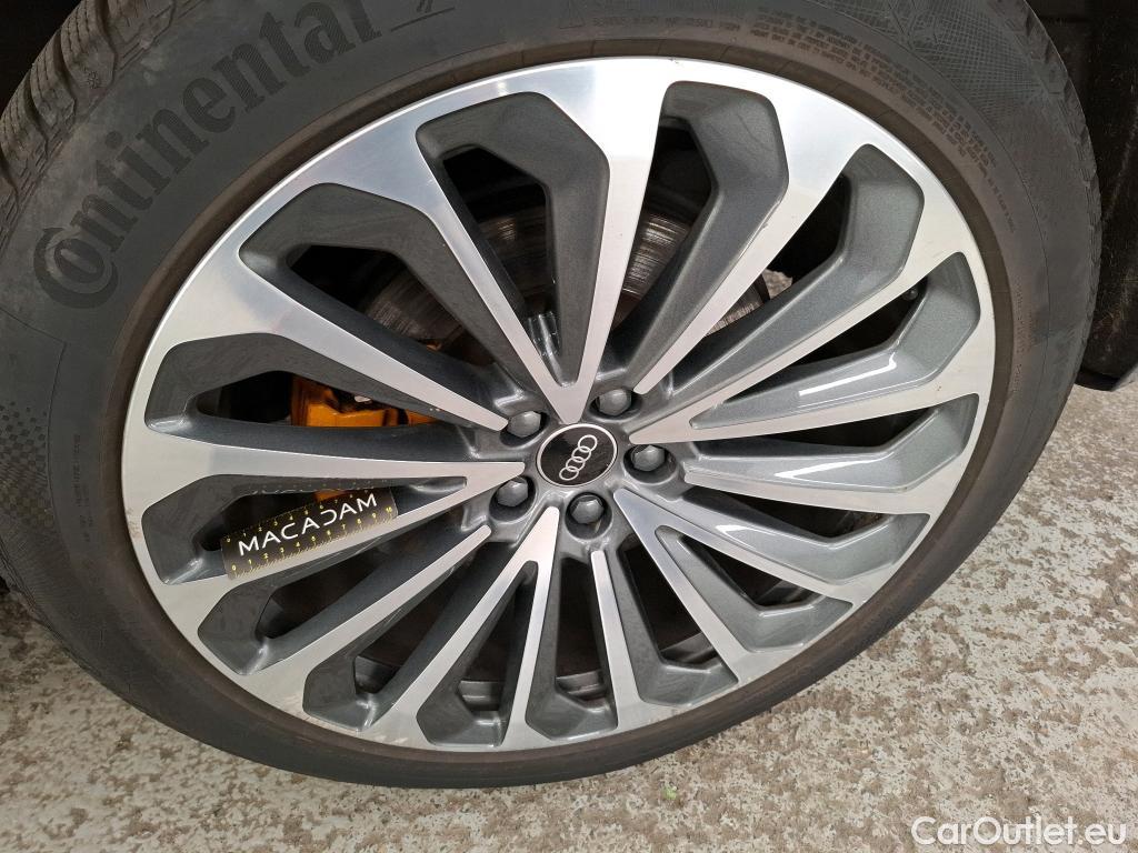  Audi  E-TRON AUDI  Sportback / 2019 / 5P / SUV 55 Quattro S Line #14