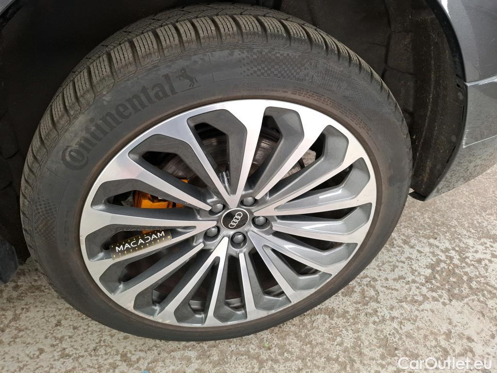  Audi  E-TRON AUDI  Sportback / 2019 / 5P / SUV 55 Quattro S Line #13