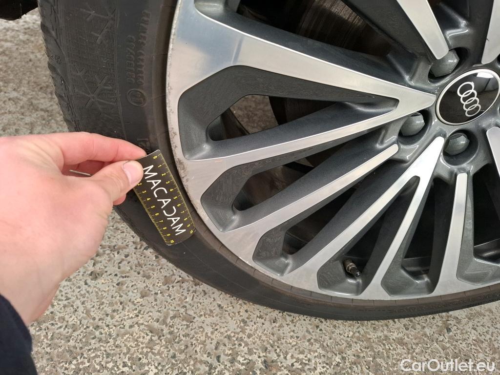 Audi  E-TRON AUDI  Sportback / 2019 / 5P / SUV 55 Quattro S Line #20