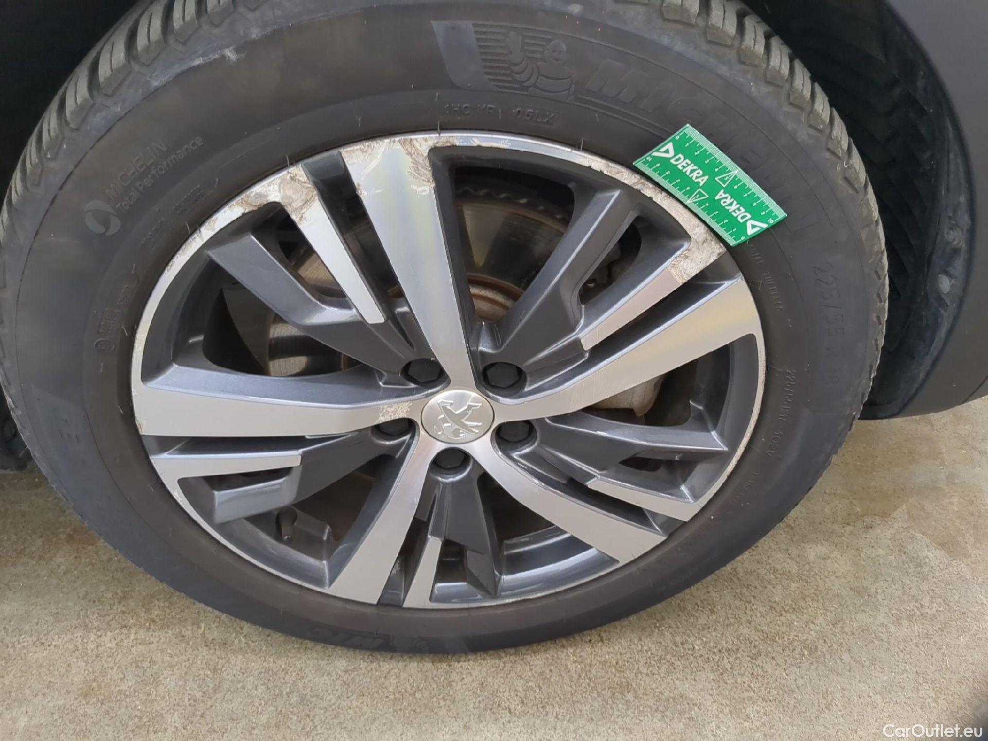  Peugeot  3008  Hybrid 225 Allure 1.6 Plug-In 225CV BVA8 E6d #5