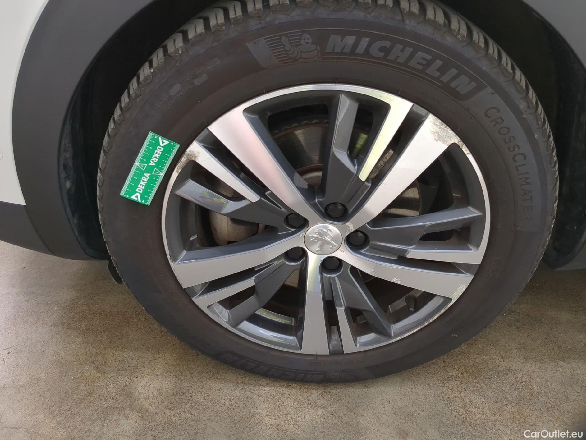  Peugeot  3008  Hybrid 225 Allure 1.6 Plug-In 225CV BVA8 E6d #7