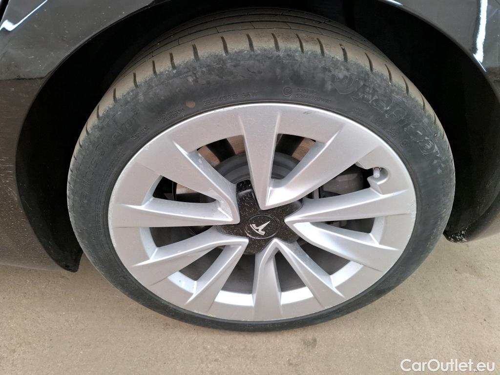  Tesla  Model 3 TESLA  / 2018 / 4P / Berline Propulsion #21